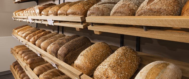 Steengoedbrood - Kraayennest Molenstraat brood schap